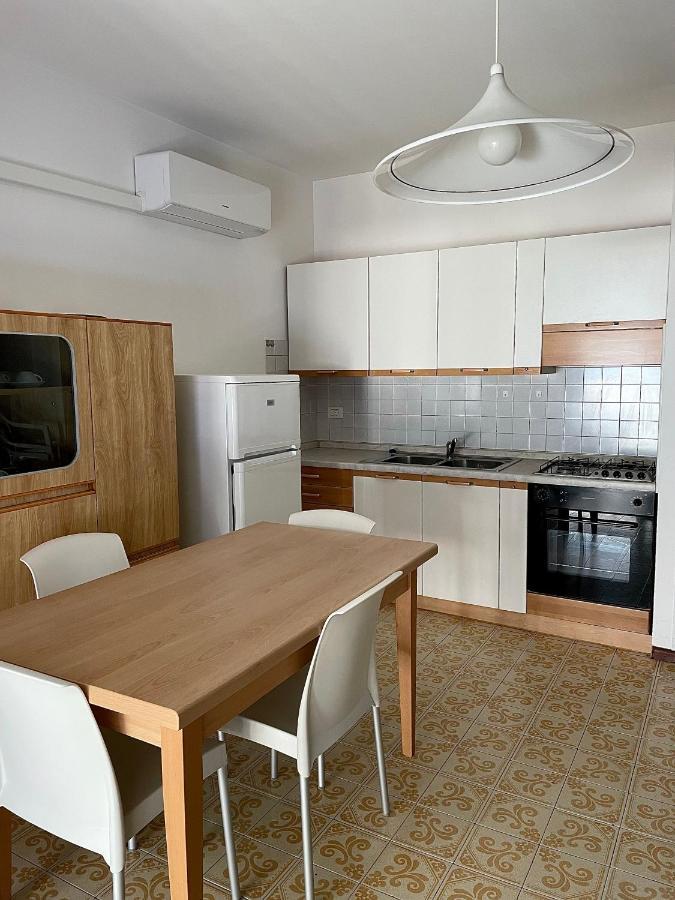 Blu Residence 2 Lignano Sabbiadoro Eksteriør billede
