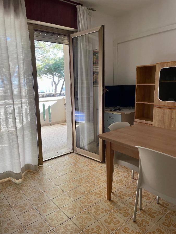 Blu Residence 2 Lignano Sabbiadoro Eksteriør billede